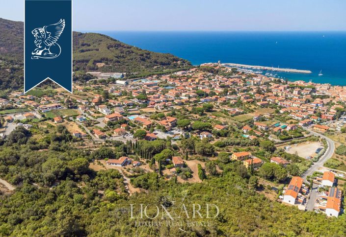 Image No.32-5 Bed Villa for sale