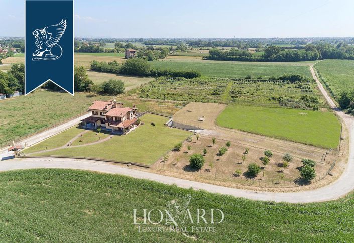 Image No.23-5 Bed Villa for sale