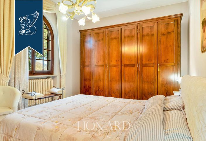 Image No.17-5 Bed Villa for sale