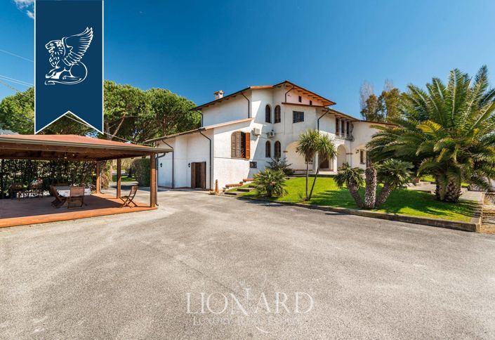 Image No.5-5 Bed Villa for sale