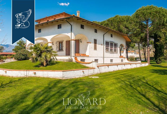 Image No.7-5 Bed Villa for sale