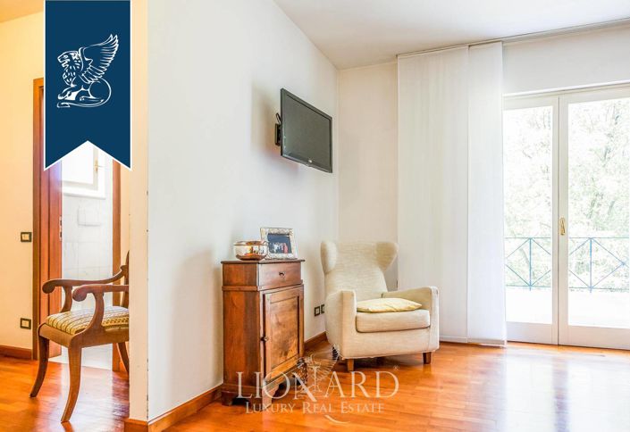 Image No.8-5 Bed Villa for sale