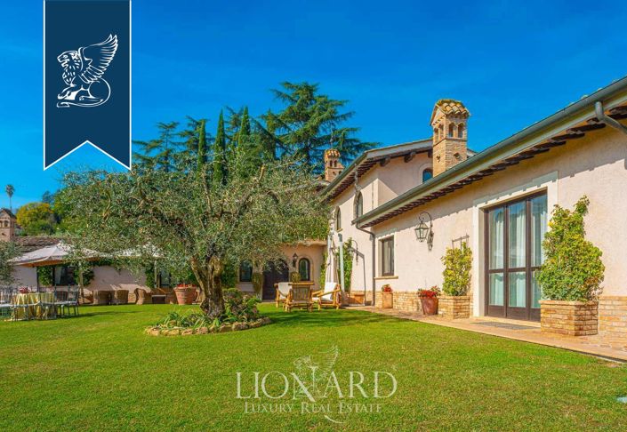 Image No.14-9 Bed Villa for sale