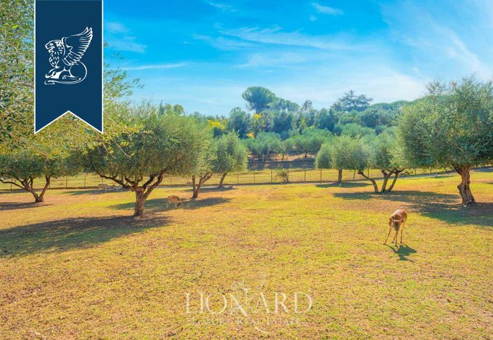 Image No.32-9 Bed Villa for sale