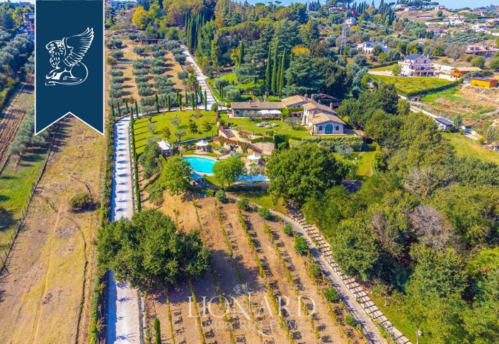 Image No.50-9 Bed Villa for sale