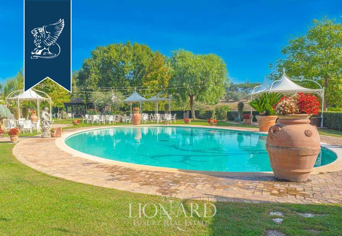 Image No.8-9 Bed Villa for sale