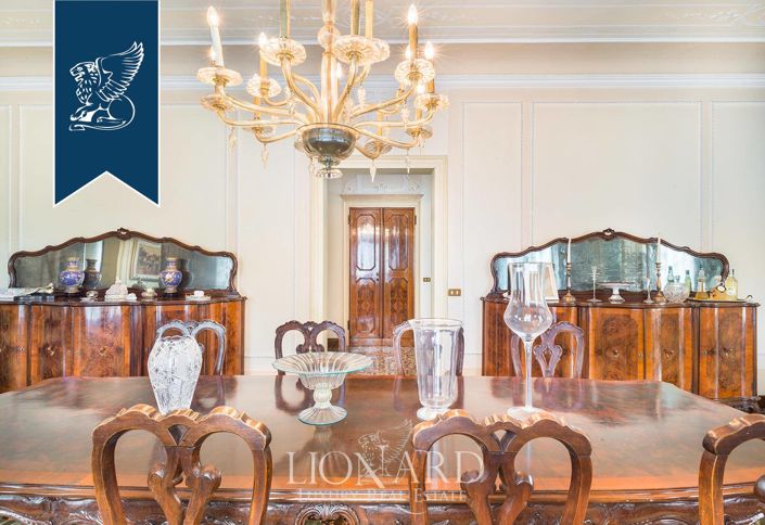 Image No.29-15 Bed Villa for sale