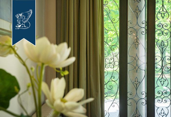 Image No.47-15 Bed Villa for sale