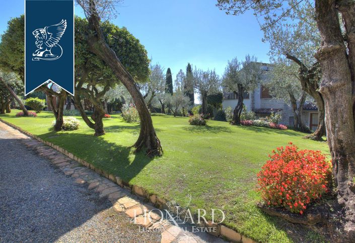 Image No.9-4 Bed Villa for sale