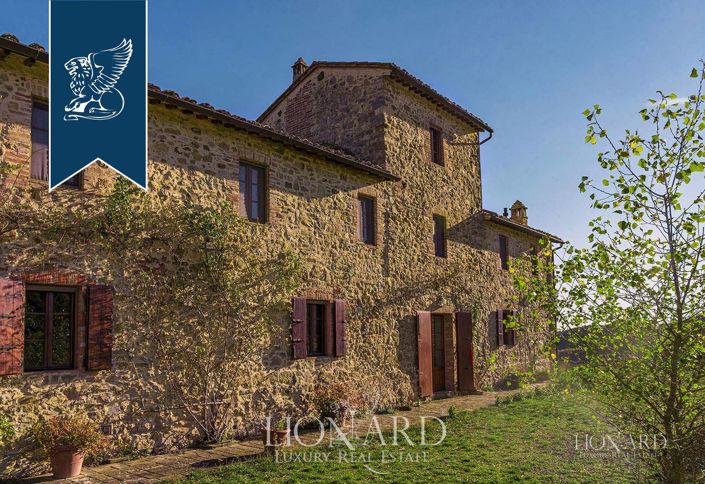 Image No.16-8 Bed Villa for sale