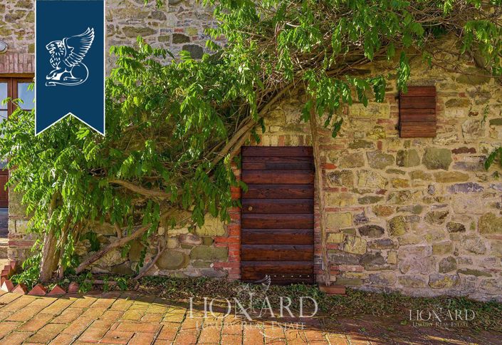 Image No.18-8 Bed Villa for sale