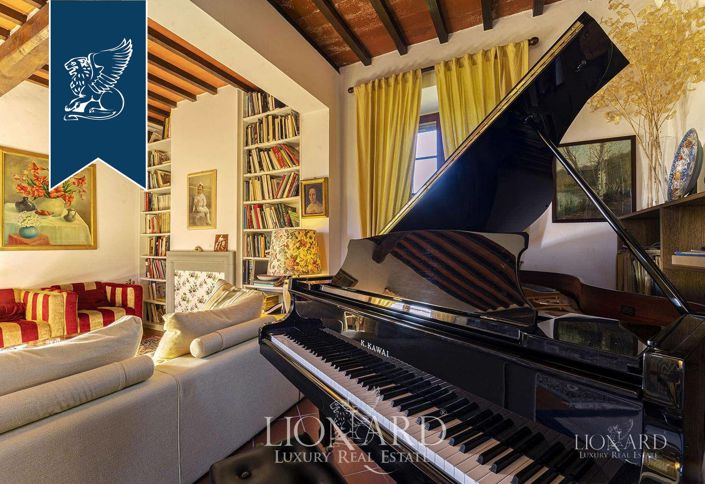 Image No.35-8 Bed Villa for sale