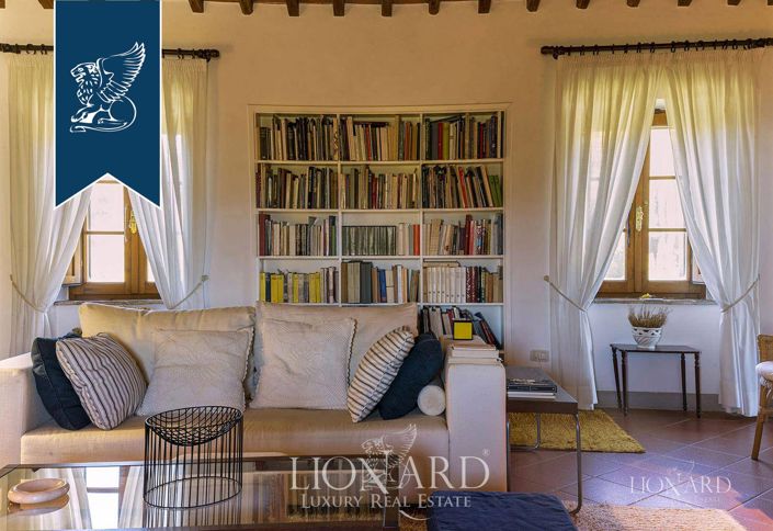 Image No.44-8 Bed Villa for sale