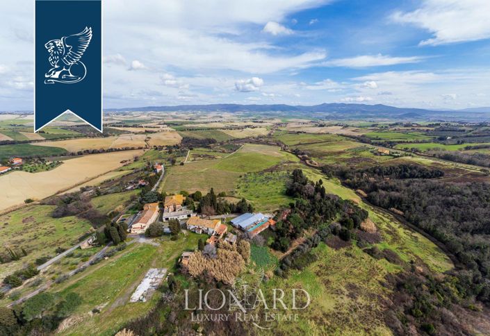 Image No.10-140 Bed Farmhouse for sale