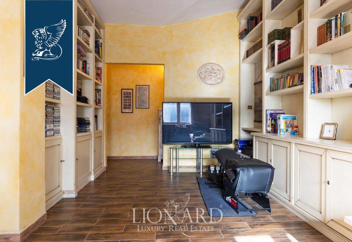 Image No.18-7 Bed Villa for sale