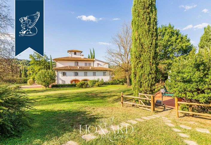 Image No.11-22 Bed Villa for sale