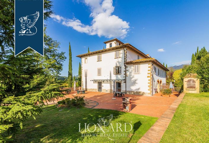 Image No.26-22 Bed Villa for sale