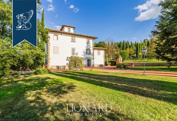 Image No.6-22 Bed Villa for sale