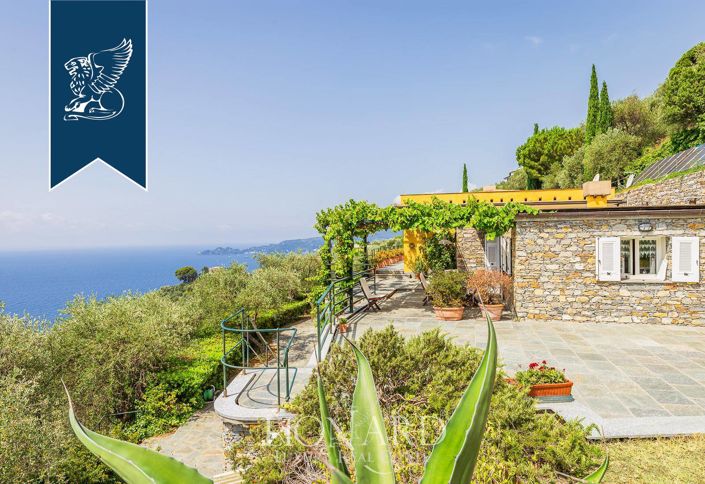 Image No.20-6 Bed Villa for sale