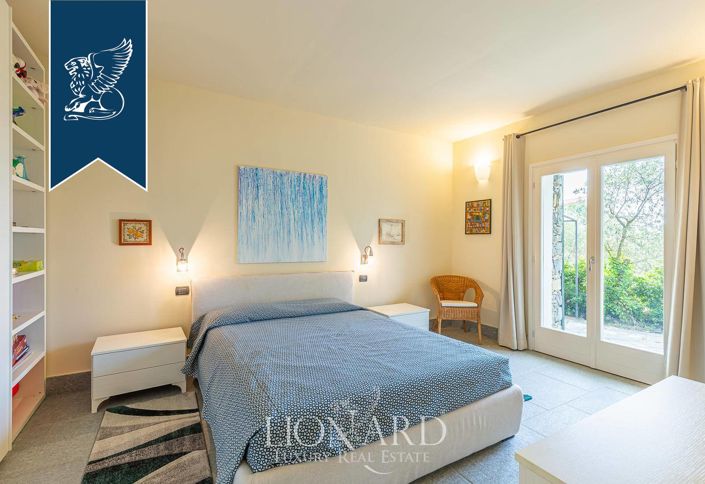 Image No.41-6 Bed Villa for sale