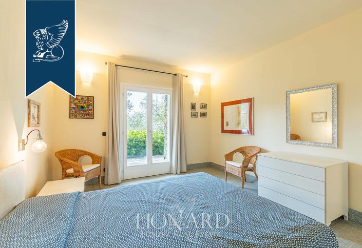 Image No.42-6 Bed Villa for sale