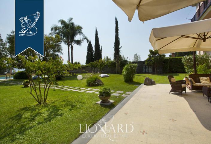 Image No.15-4 Bed Villa for sale