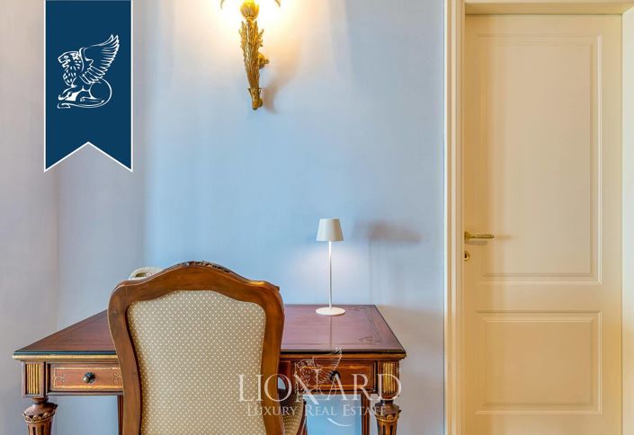 Image No.20-7 Bed Villa for sale