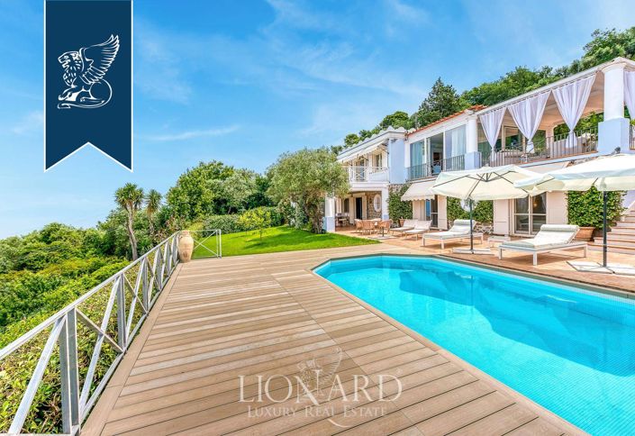 Image No.9-7 Bed Villa for sale