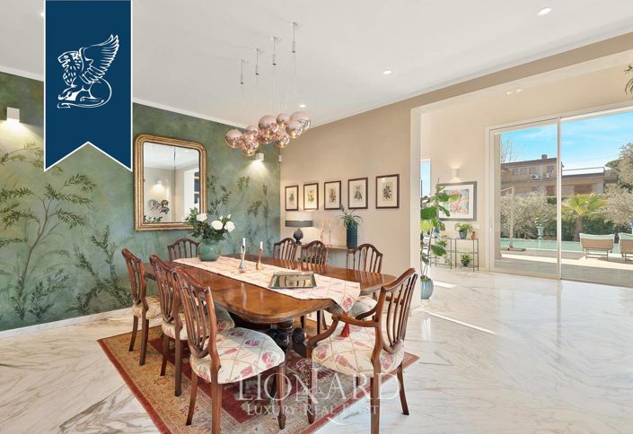 Image No.14-6 Bed Villa for sale