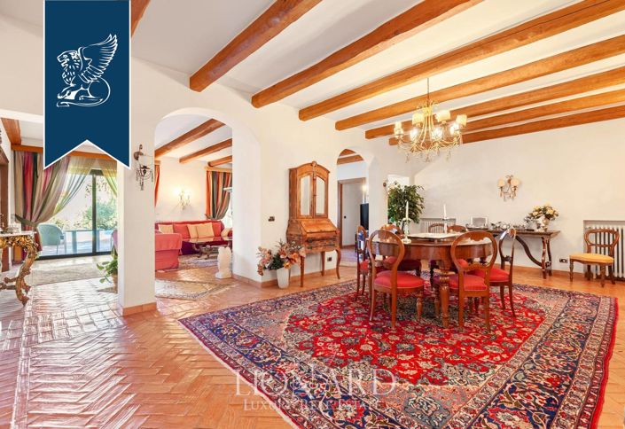 Image No.11-5 Bed Villa for sale