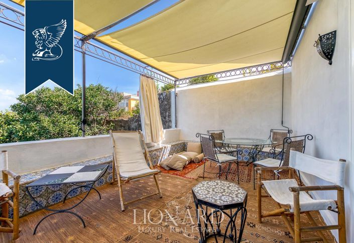 Image No.3-5 Bed Hotel for sale