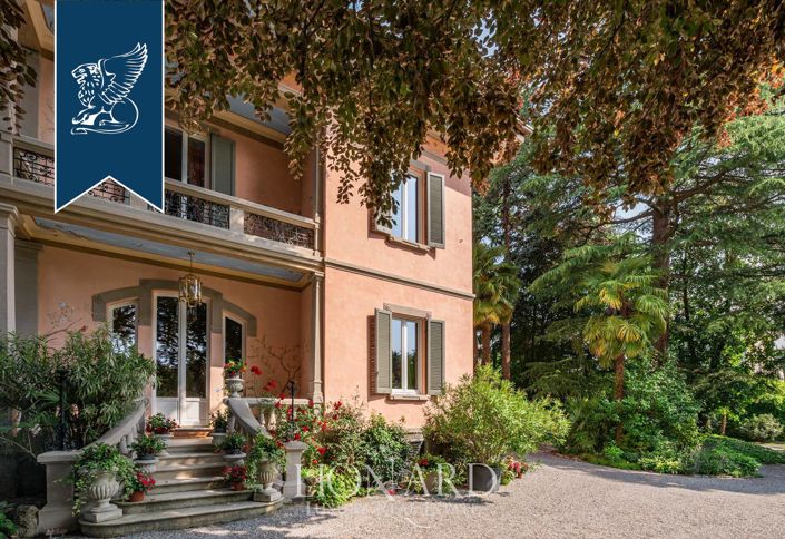 Image No.10-4 Bed Villa for sale