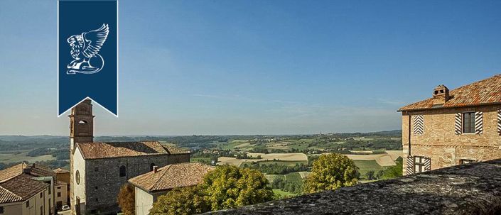 Image No.14-27 Bed Property for sale