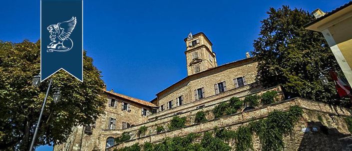 Image No.2-27 Bed Property for sale