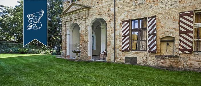 Image No.24-27 Bed Property for sale