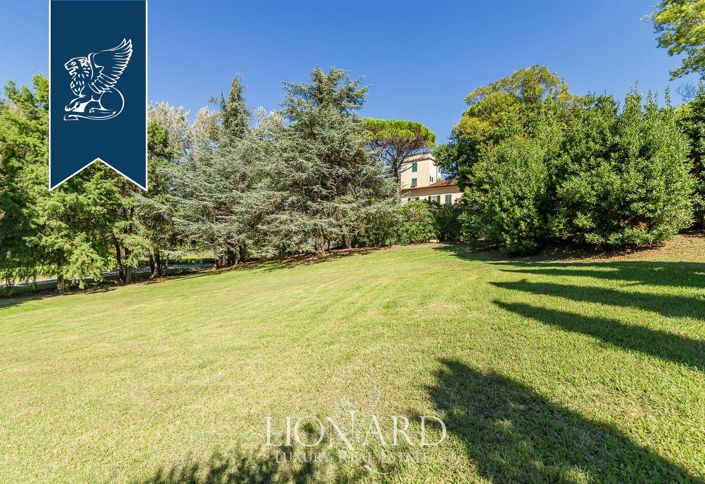 Image No.25-5 Bed Villa for sale