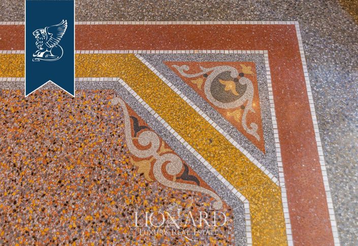 Image No.51-5 Bed Villa for sale