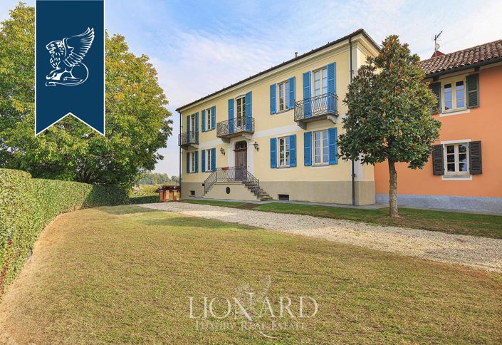 Image No.12-10 Bed Villa for sale