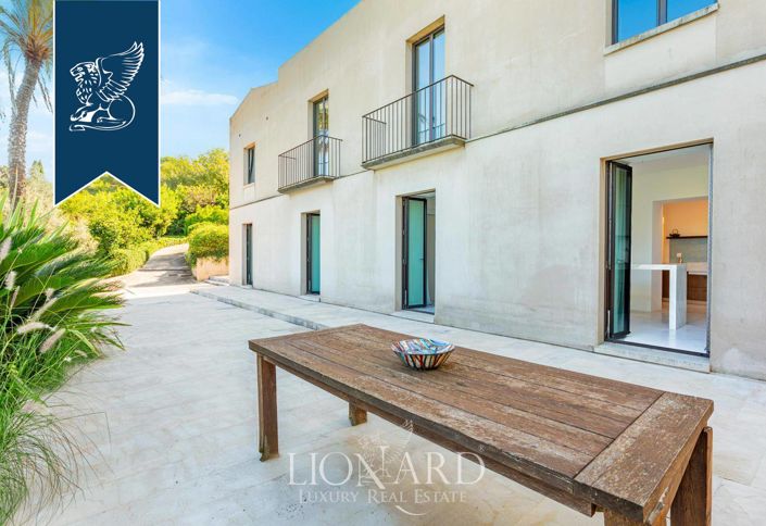 Image No.9-4 Bed Villa for sale