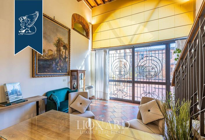 Image No.30-27 Bed Hotel for sale