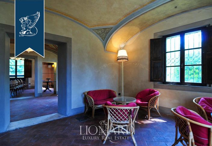 Image No.16-11 Bed Villa for sale