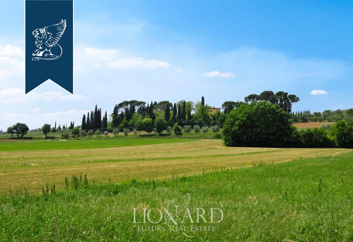 Image No.4-11 Bed Villa for sale