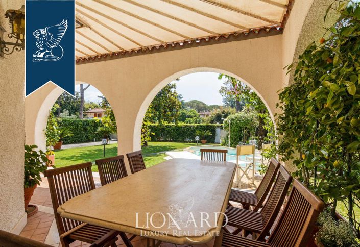 Image No.12-5 Bed Villa for sale