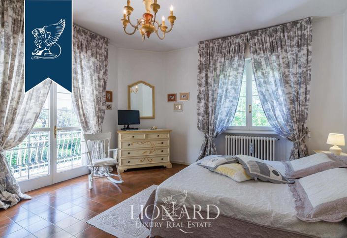 Image No.32-5 Bed Villa for sale