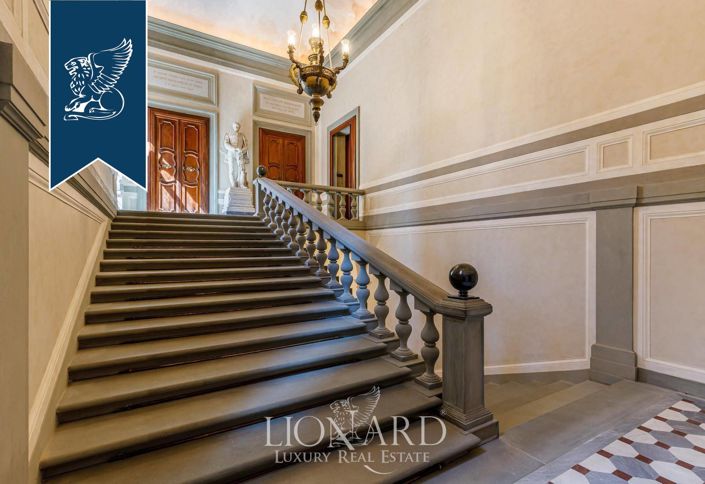 Image No.14-32 Bed Property for sale