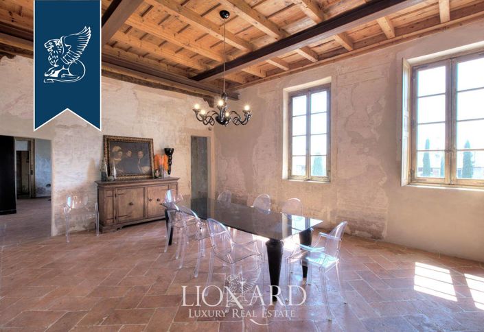 Image No.8-10 Bed Villa for sale