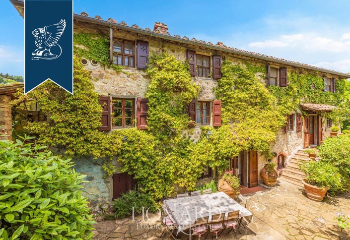 Image No.7-12 Bed Villa for sale