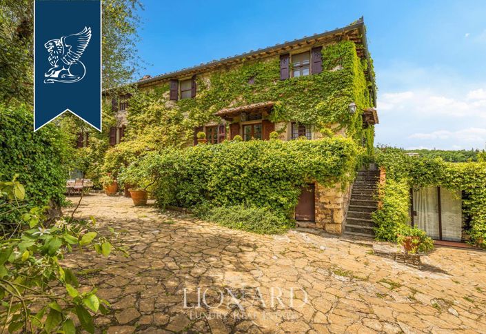 Image No.9-12 Bed Villa for sale