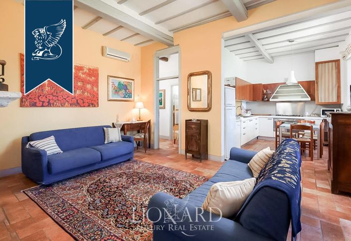 Image No.11-9 Bed Villa for sale