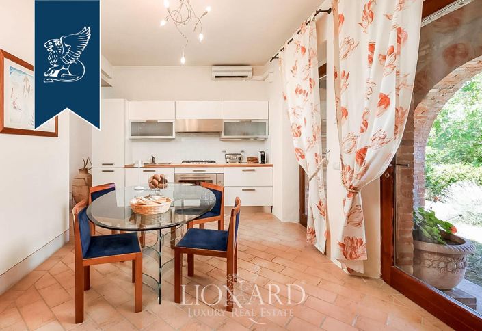 Image No.14-9 Bed Villa for sale